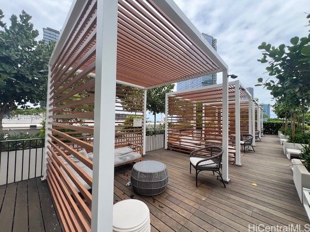 987 Queen Street 2115, Honolulu, HI 96814