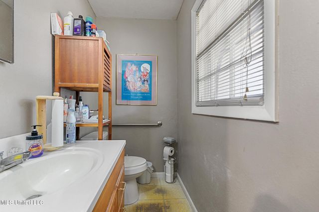 1704 62nd Avenue, Gulfport, MS 39501