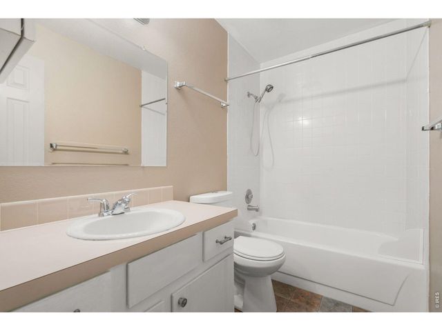 3200 Azalea Dr E2, Fort Collins, CO 80526