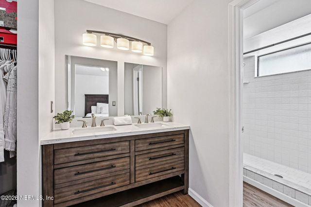 4370 LAKE WOODBOURNE Drive, Jacksonville, FL 32217