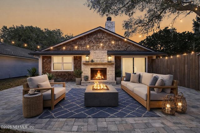 4370 LAKE WOODBOURNE Drive, Jacksonville, FL 32217