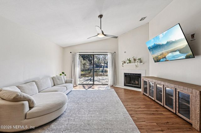 4370 LAKE WOODBOURNE Drive, Jacksonville, FL 32217