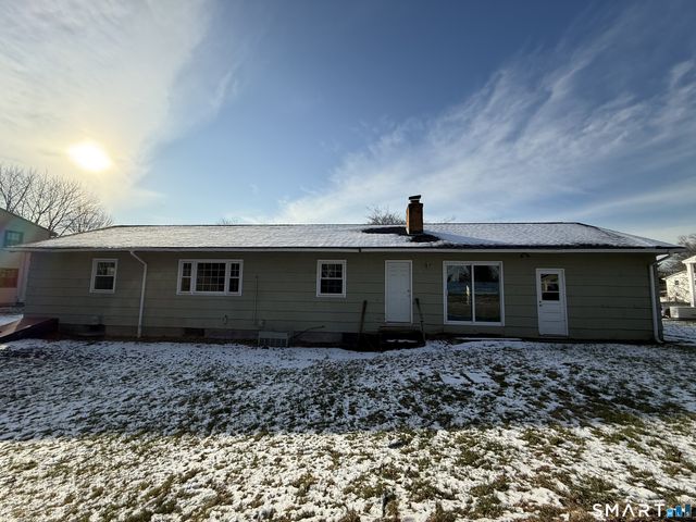 74 Summerset Drive, East Hartford, CT 06118