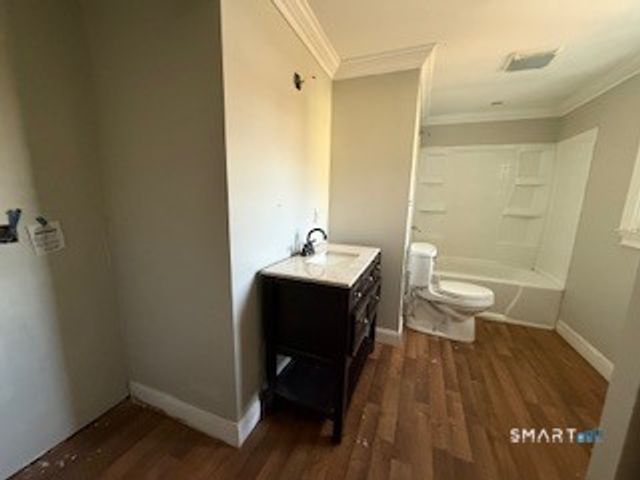 74 Summerset Drive, East Hartford, CT 06118