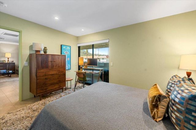 467 S Calle El Segundo D1, Palm Springs, CA 92262