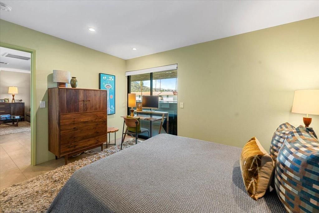 Image 13 of property listing at 467 S Calle El Segundo D1, Palm Springs, CA 92262