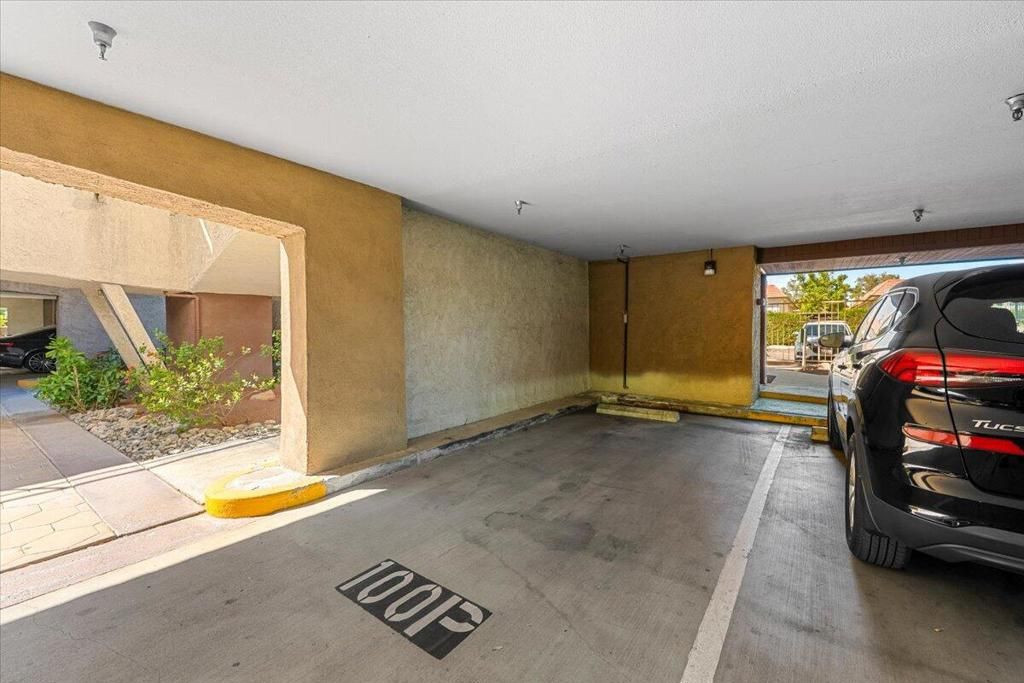 Image 20 of property listing at 467 S Calle El Segundo D1, Palm Springs, CA 92262