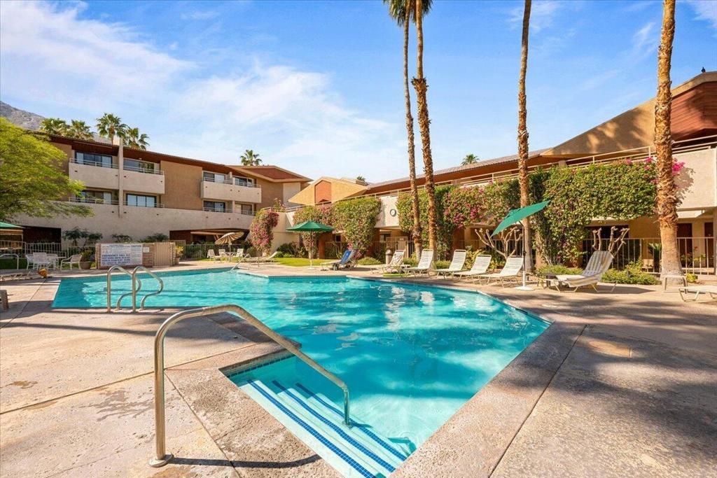 Image 21 of property listing at 467 S Calle El Segundo D1, Palm Springs, CA 92262