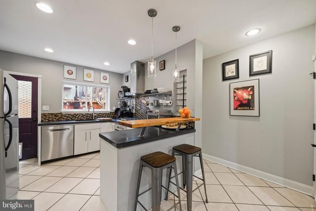 1318 S ALDER ST, Philadelphia, PA 19147