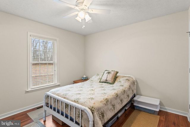 388 BERRY RIDGE RD, Tappahannock, VA 22560