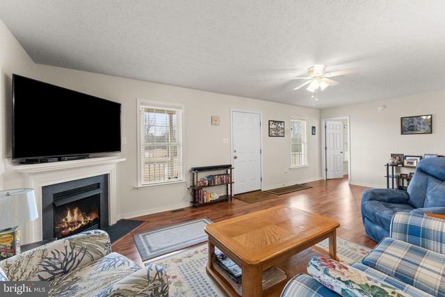 388 BERRY RIDGE RD, Tappahannock, VA 22560