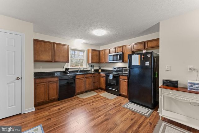 388 BERRY RIDGE RD, Tappahannock, VA 22560