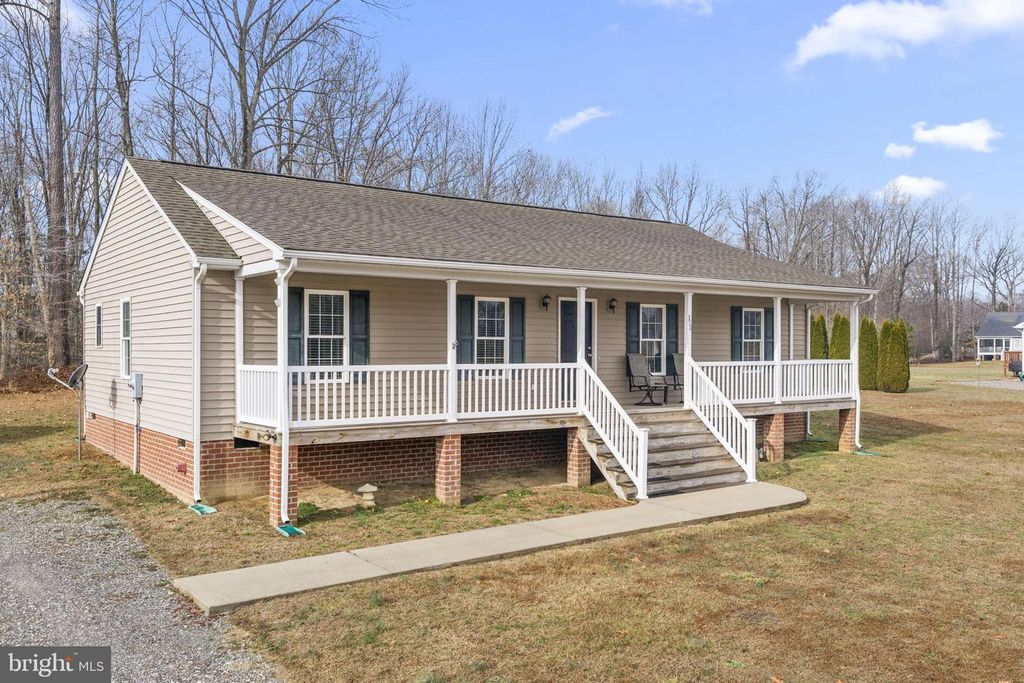 388 BERRY RIDGE RD, Tappahannock, VA 22560