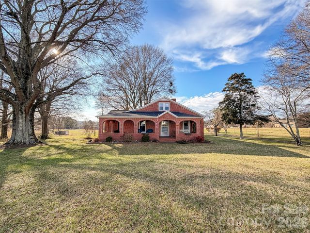 4363 Section House Road, Hickory, NC 28601