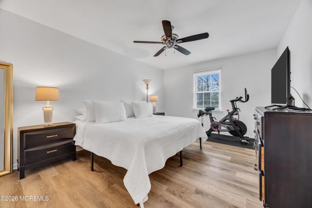 2202 Buckingham Circle, Middletown, NJ 07748