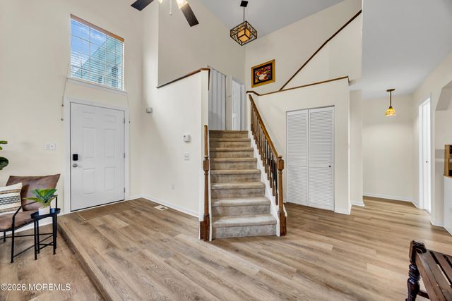 2202 Buckingham Circle, Middletown, NJ 07748