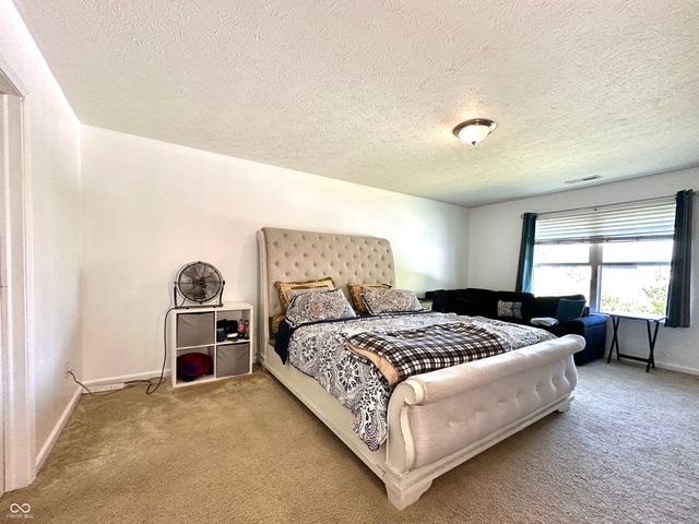 6516 Emerald Crossing Way, Indianapolis, IN 46221