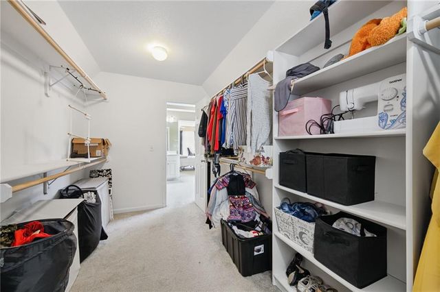 12213 Clubhouse Drive, Kansas City, KS 66109