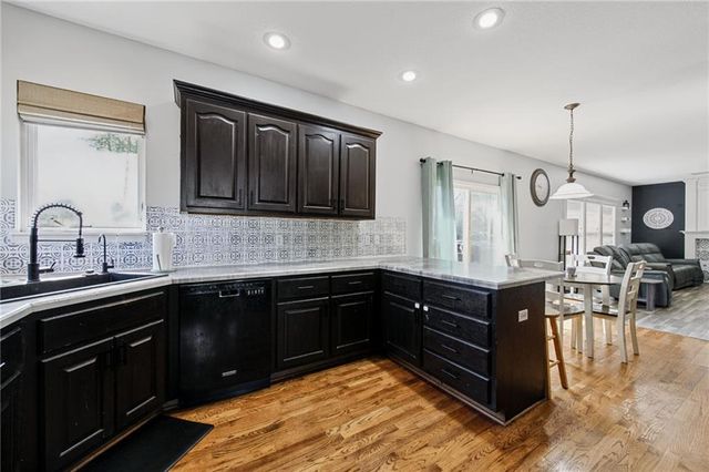 12213 Clubhouse Drive, Kansas City, KS 66109