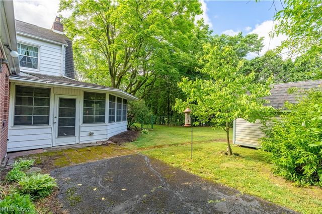 1827 Coventry Road NE, Massillon, OH 44646