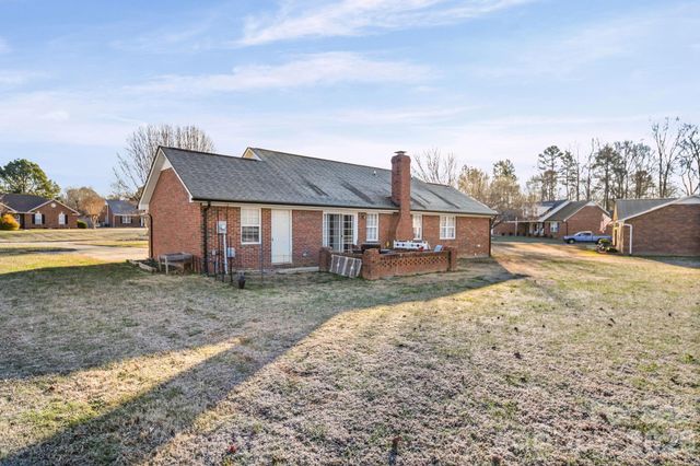 4405 Poxon Lane, Monroe, NC 28110