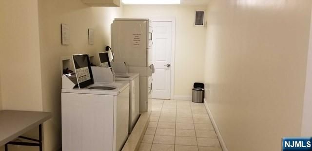 411 E Brinkerhoff Avenue 204, Palisades Park, NJ 07650