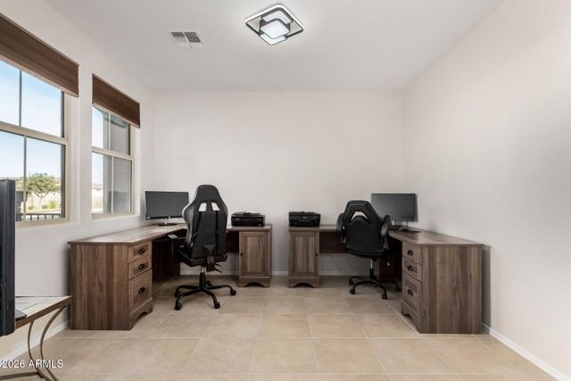 18275 W CEDARWOOD Lane, Goodyear, AZ 85338