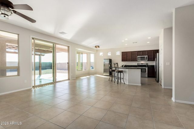 18275 W CEDARWOOD Lane, Goodyear, AZ 85338