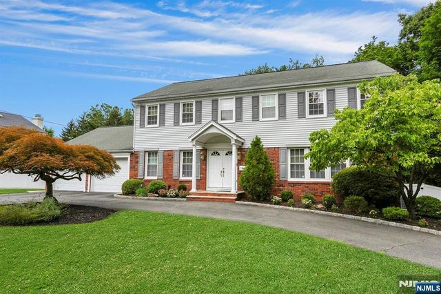 56 O Shaughnessy Lane, Closter, NJ 07624