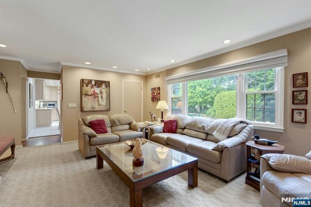 56 O Shaughnessy Lane, Closter, NJ 07624