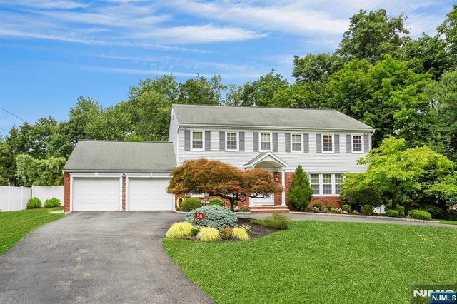 56 O Shaughnessy Lane, Closter, NJ 07624