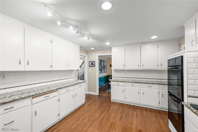 23706 Wimbledon Road, Shaker Heights, OH 44122