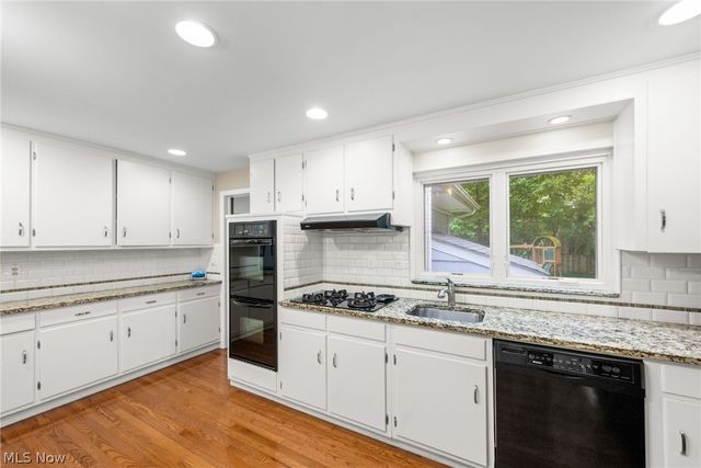 23706 Wimbledon Road, Shaker Heights, OH 44122