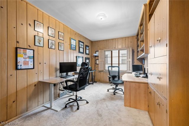 23706 Wimbledon Road, Shaker Heights, OH 44122