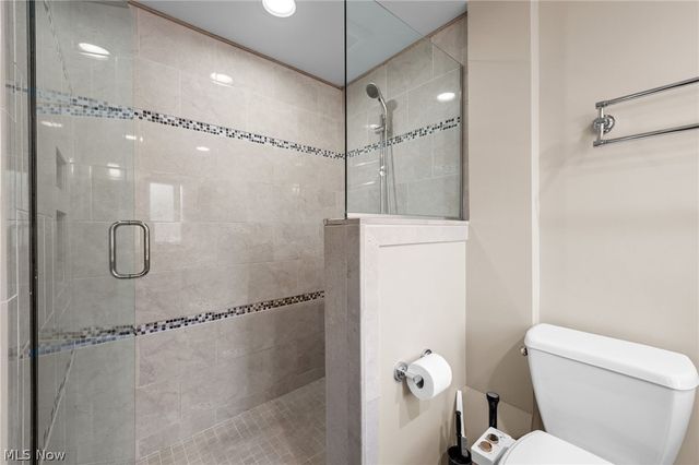 23706 Wimbledon Road, Shaker Heights, OH 44122