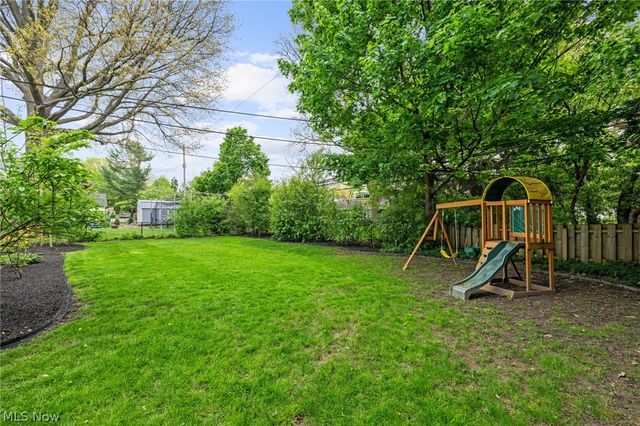 23706 Wimbledon Road, Shaker Heights, OH 44122