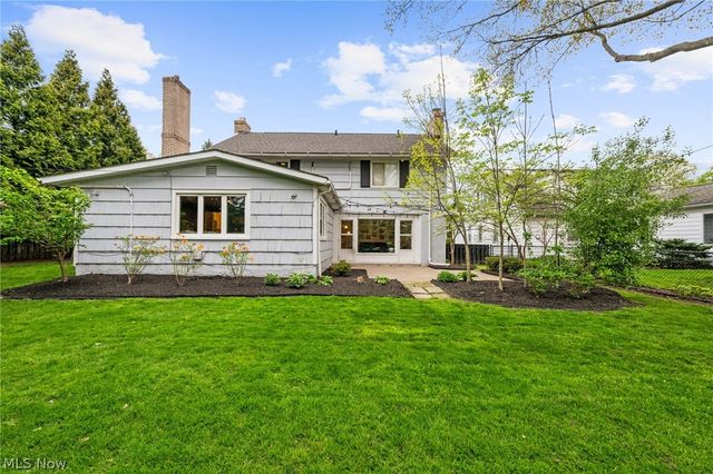 23706 Wimbledon Road, Shaker Heights, OH 44122