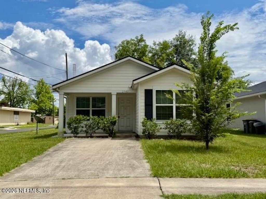 2142 MC QUADE Street, Jacksonville, FL 32209
