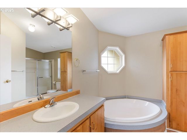 369 GUN CLUB Rd 70, Woodland, WA 98674