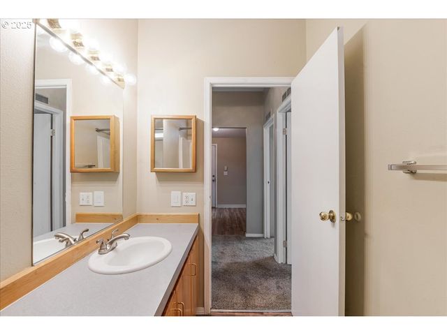 369 GUN CLUB Rd 70, Woodland, WA 98674