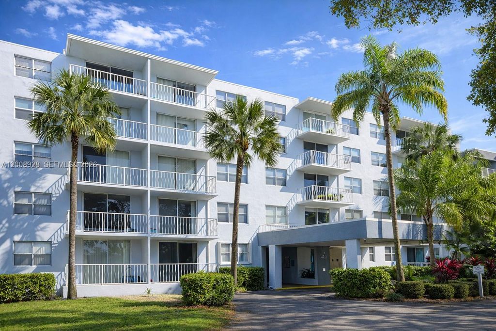 470 Executive Center Drive 2D, West Palm Beach, FL 33401