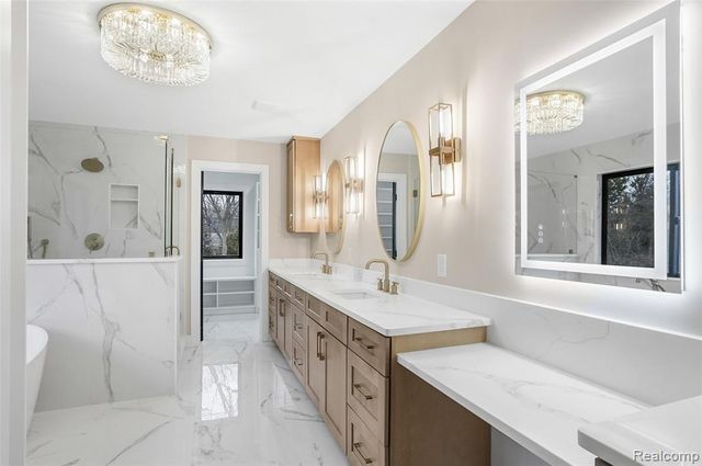 31130 Lahser, Beverly Hills, MI 48025