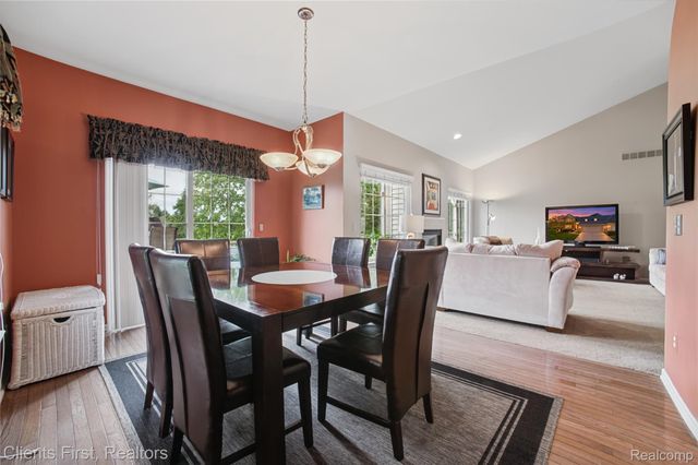 47885 Vistas Circle Drive S 70, Canton Charter Township, MI 48188