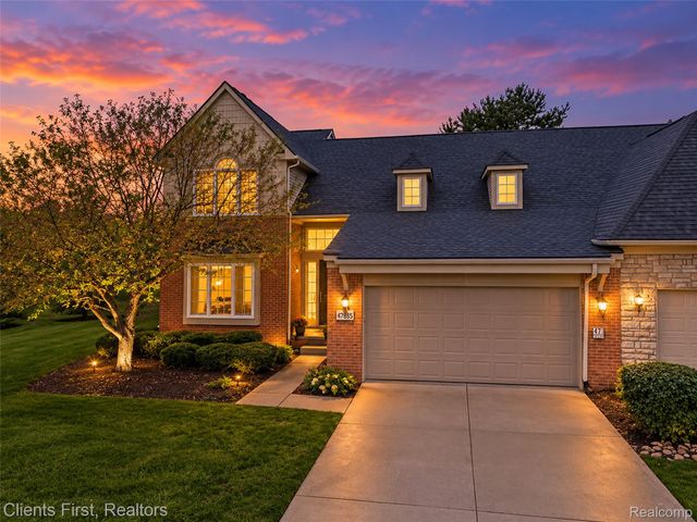 47885 Vistas Circle Drive S 70, Canton Charter Township, MI 48188