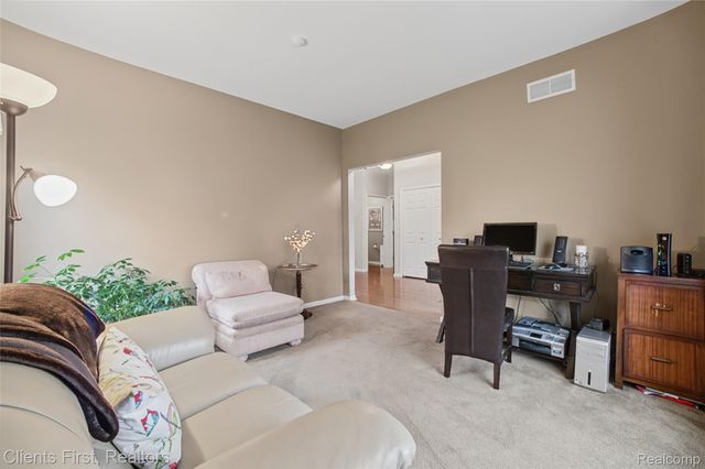 47885 Vistas Circle Drive S 70, Canton Charter Township, MI 48188