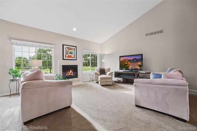 47885 Vistas Circle Drive S 70, Canton Charter Township, MI 48188