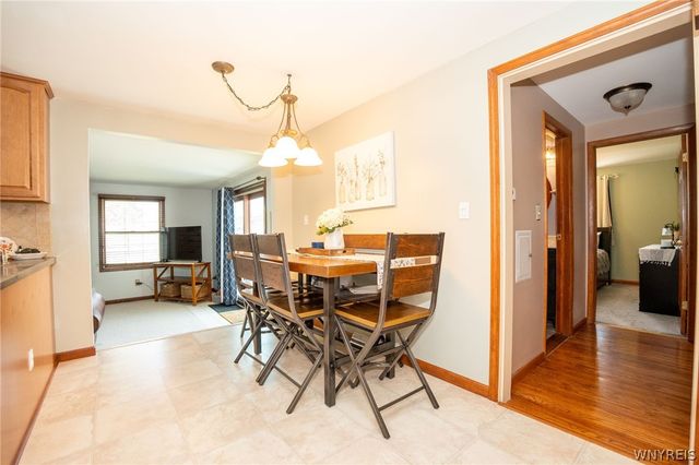 63 Queens Drive, West Seneca, NY 14224