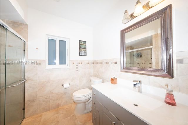 13331 NW 10th St, Sunrise, FL 33323