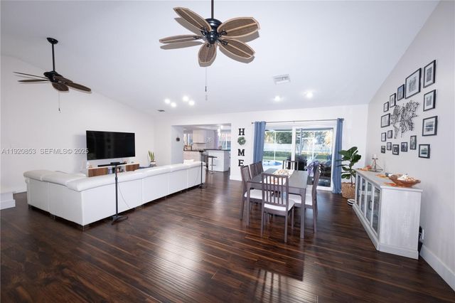 13331 NW 10th St, Sunrise, FL 33323