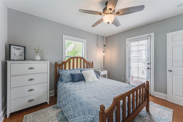 2180 7TH AVENUE N, St Petersburg, FL 33713